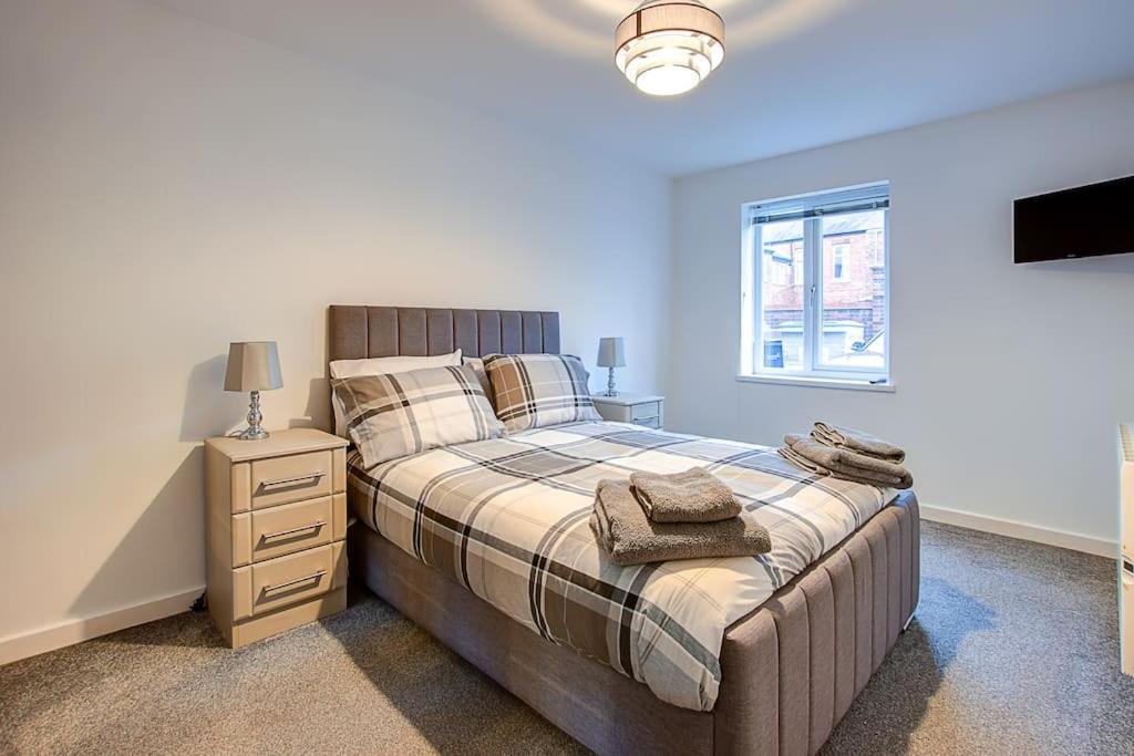 Sunderland Short Stays 2 Bedroom Apartment Free Parking Fulwell Sr6 Exteriér fotografie