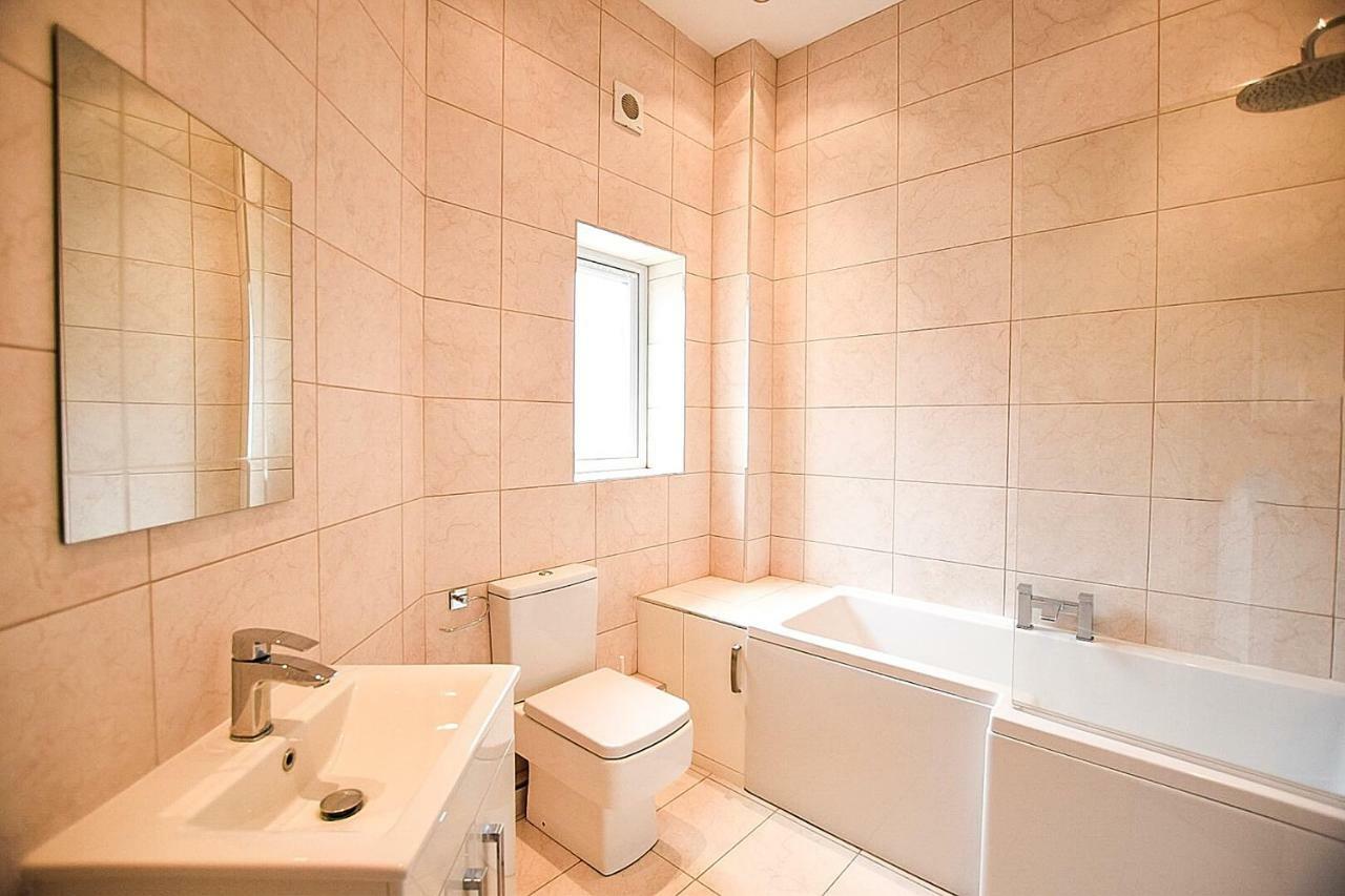 Sunderland Short Stays 2 Bedroom Apartment Free Parking Fulwell Sr6 Exteriér fotografie